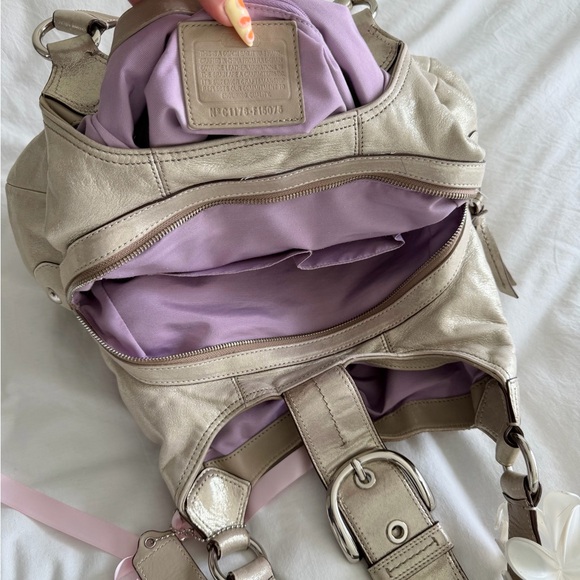 Vintage Coach Soho Lynn Hobo Shoulder Bag - Picture 10 of 10